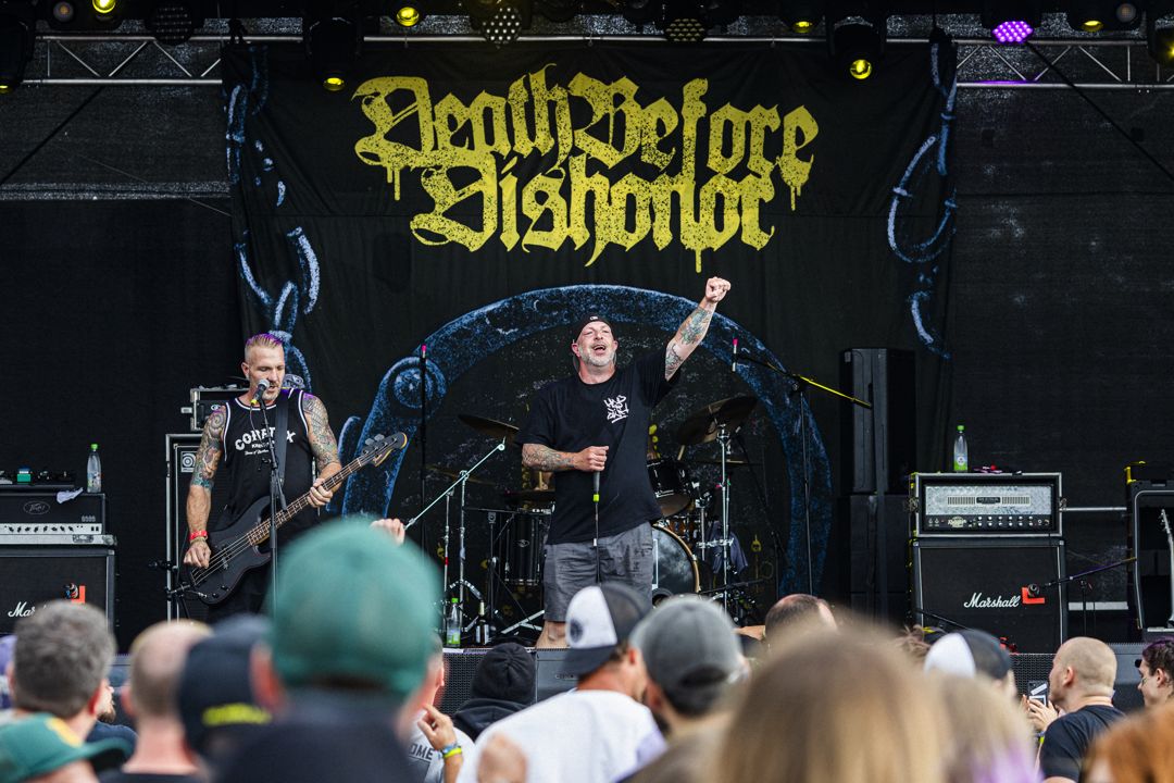 Death Before Dishonor live in Villmar, Germany