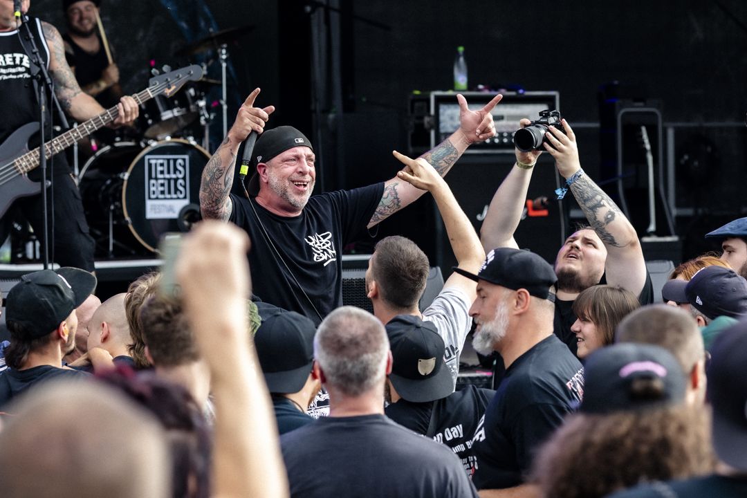 Death Before Dishonor live in Villmar, Germany