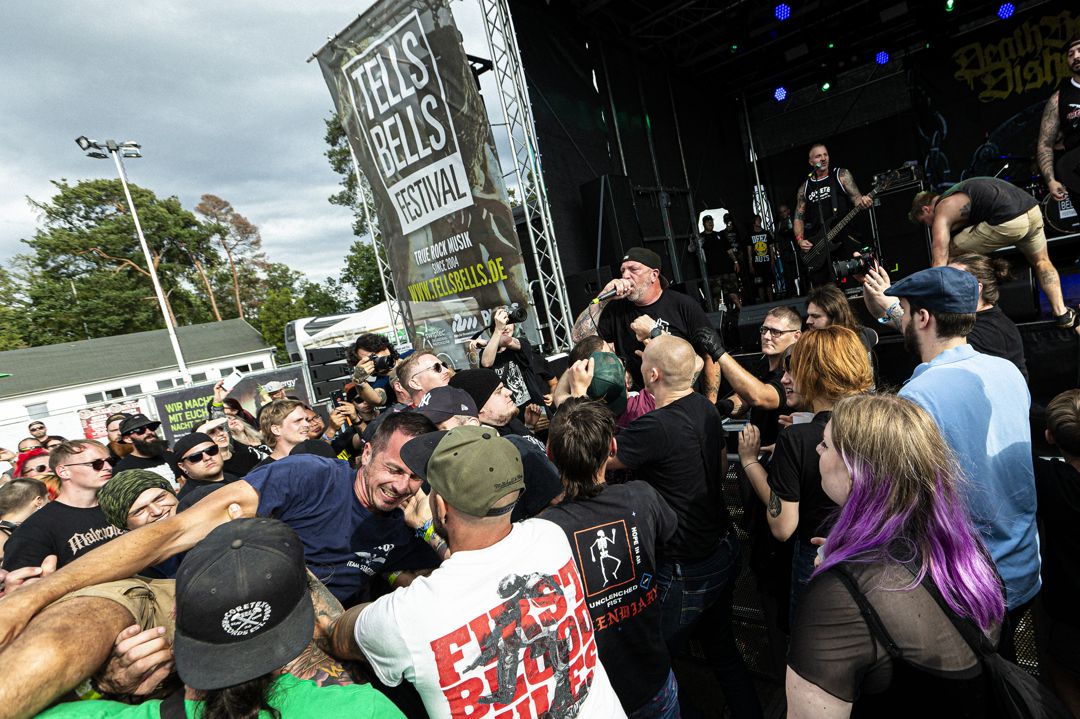 Death Before Dishonor live in Villmar, Germany