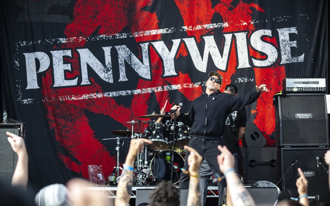 Pennywise live in Hatfield, England