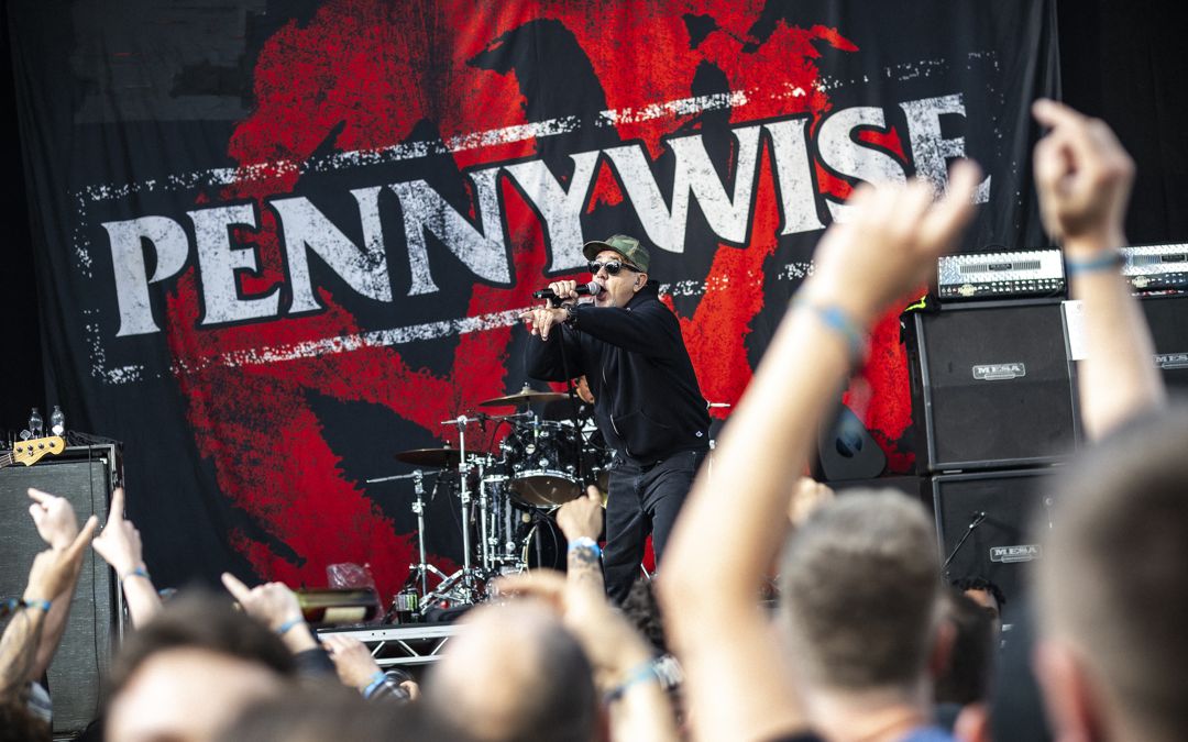 Pennywise live in Hatfield, England