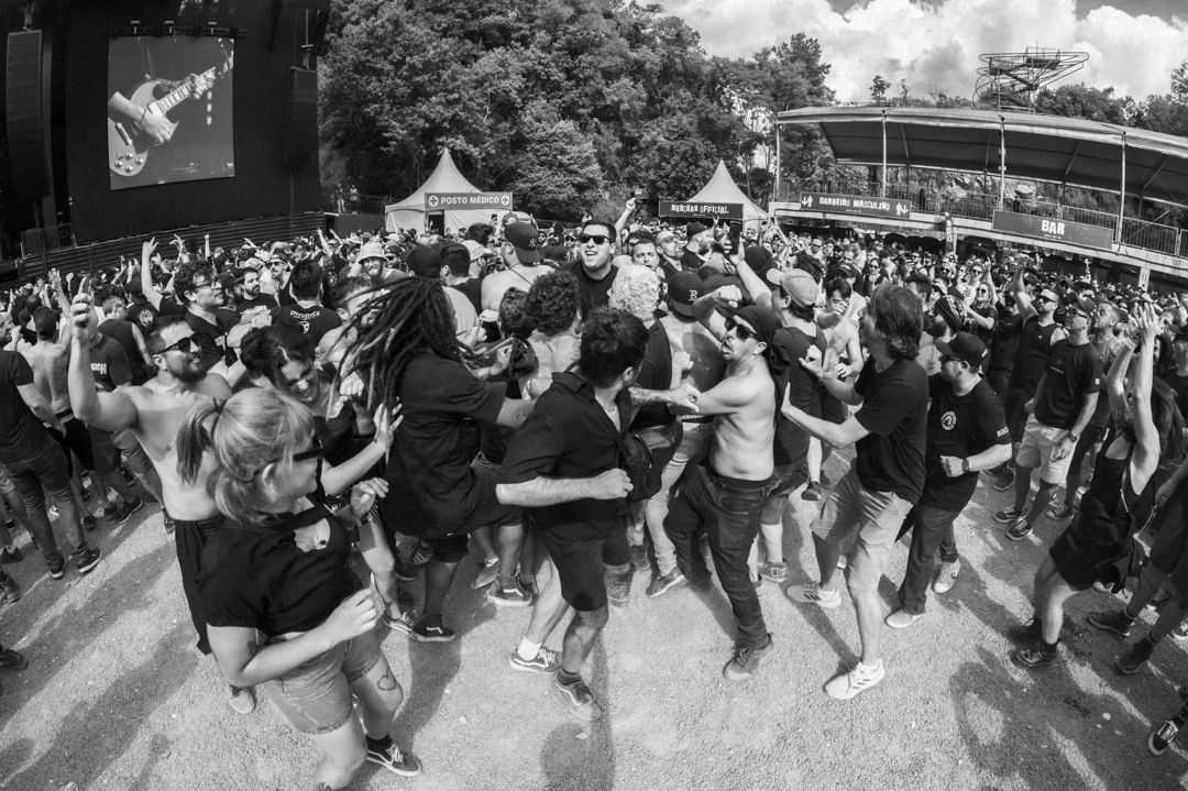 Rise Against live in Curitiba, Brazil