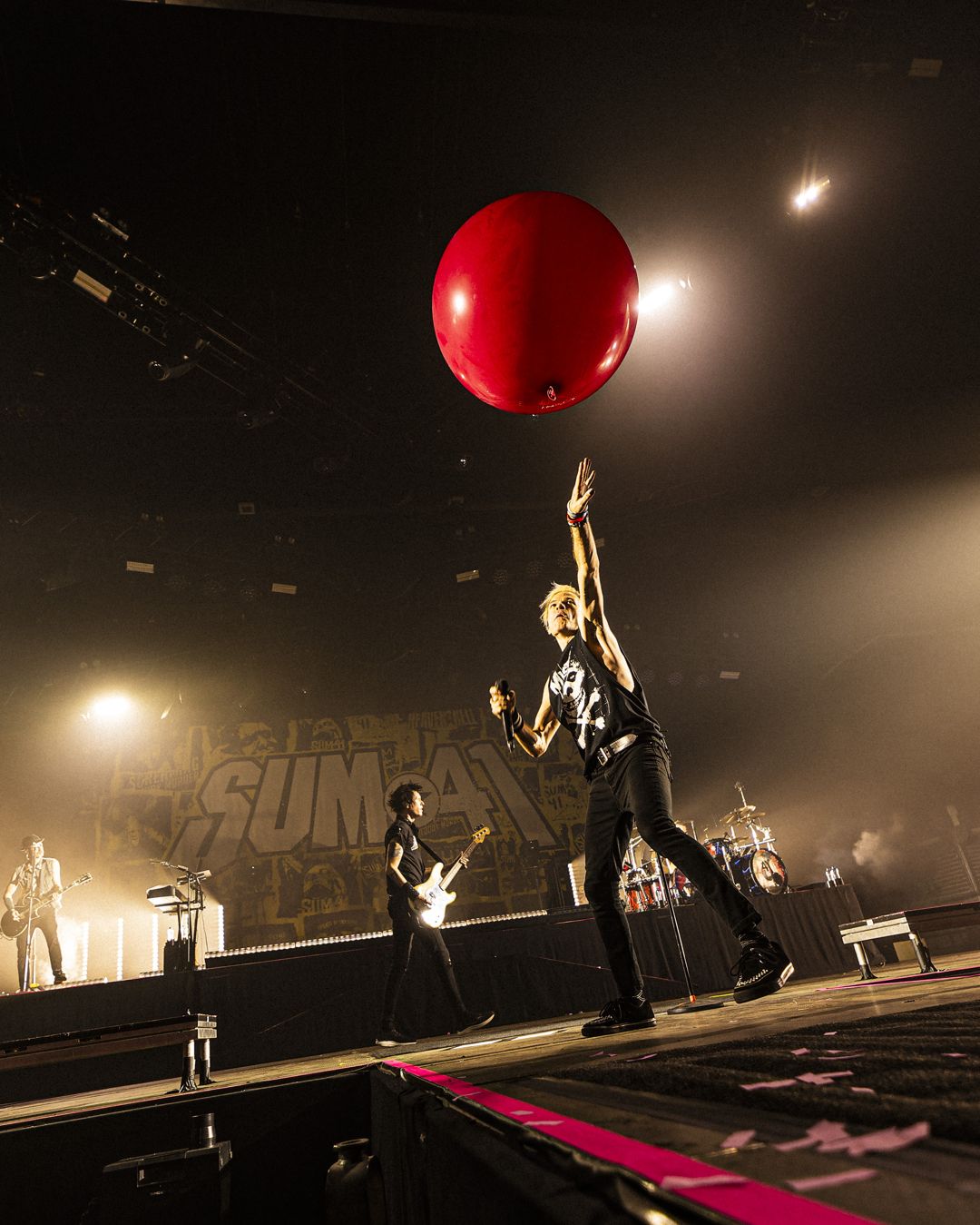 Sum 41 live in Den Bosch, The Netherlands