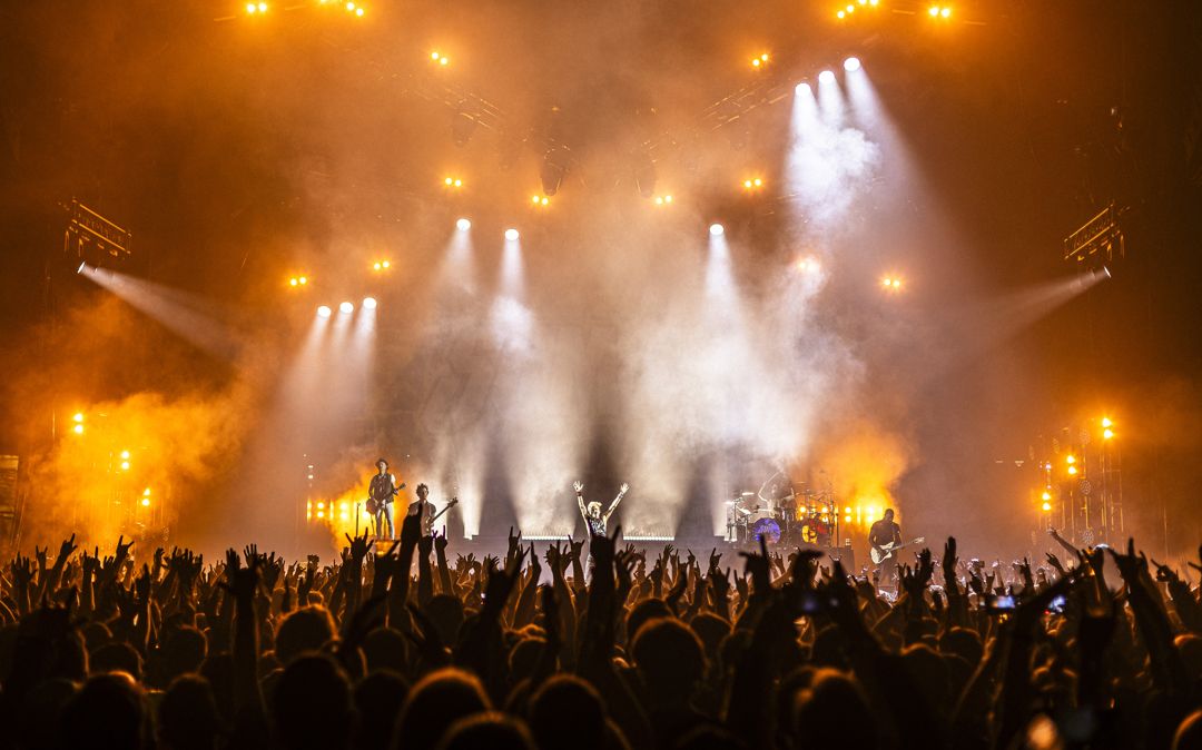 Sum 41 live in London, England