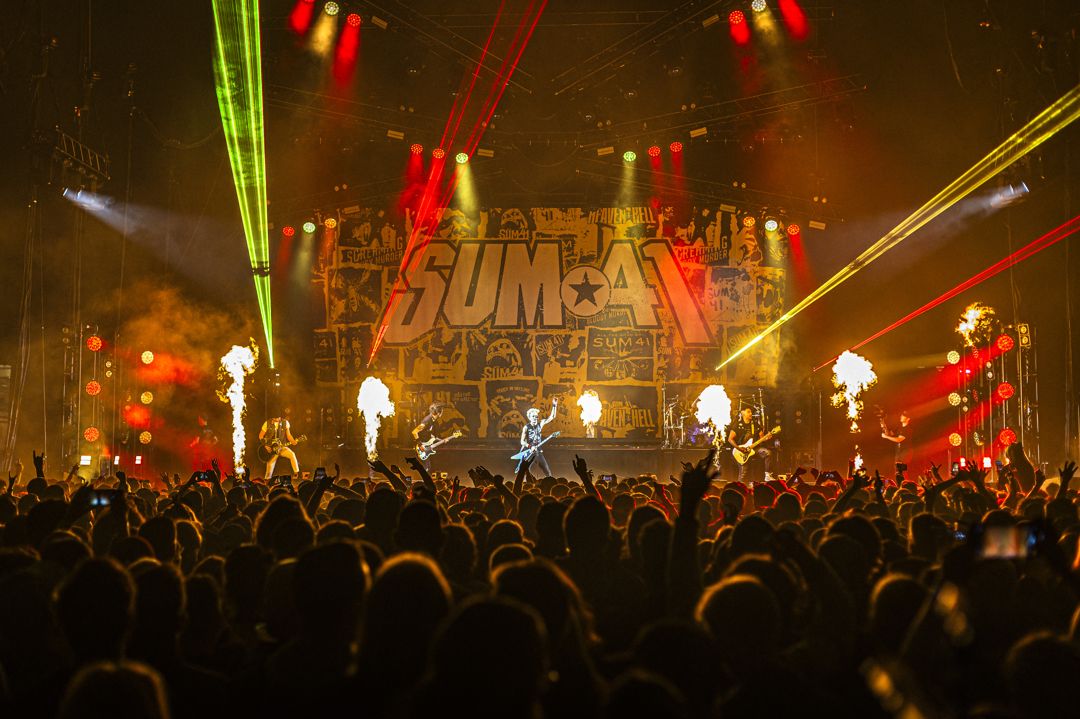 Sum 41 live in London, England