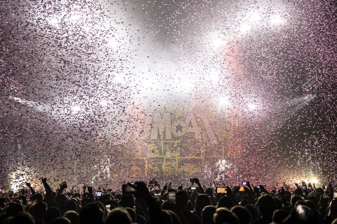 Sum 41 live in London, England