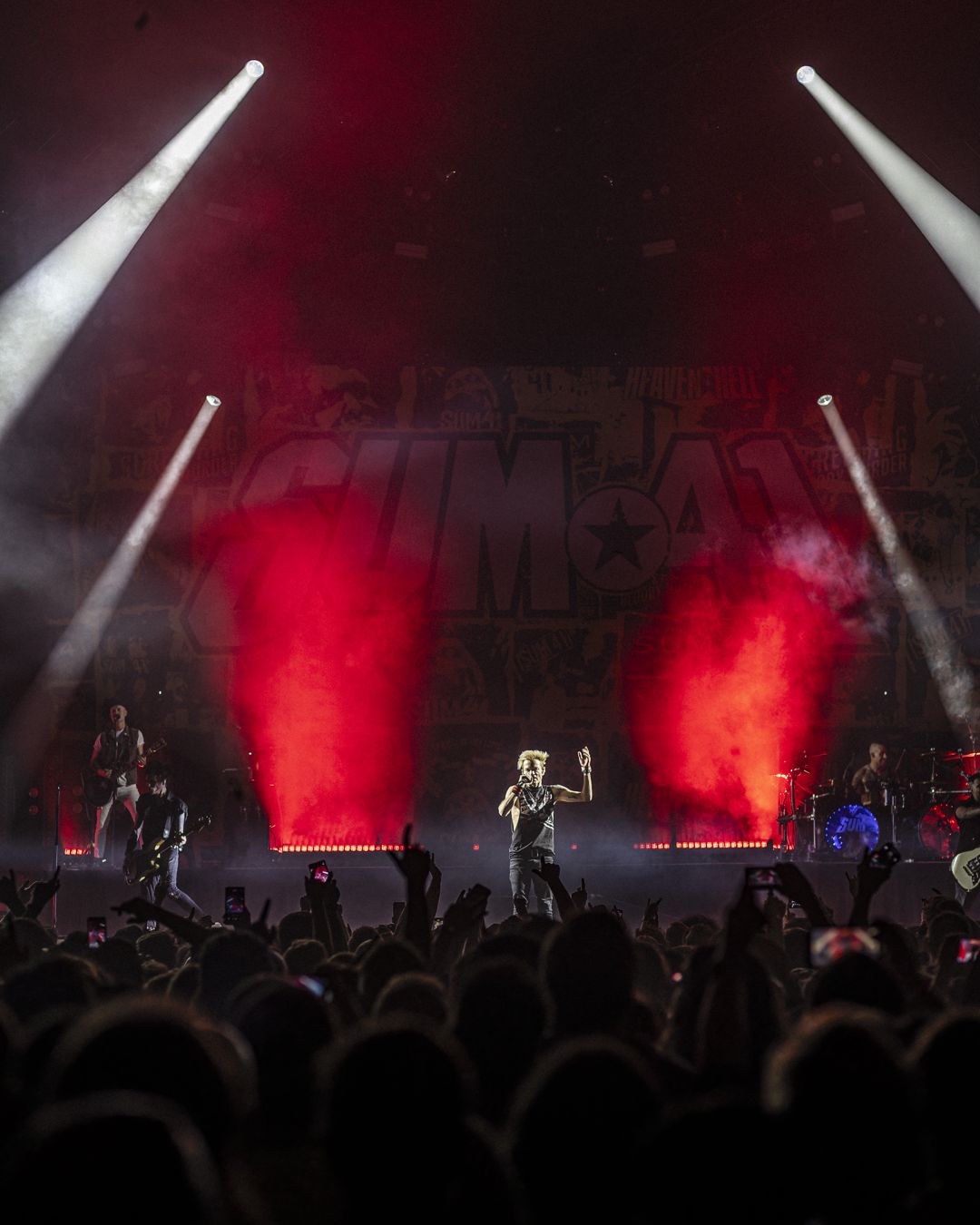 Sum 41 live in London, England