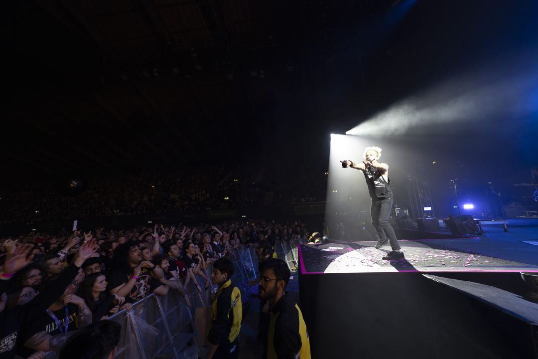 Sum 41 live in London, England