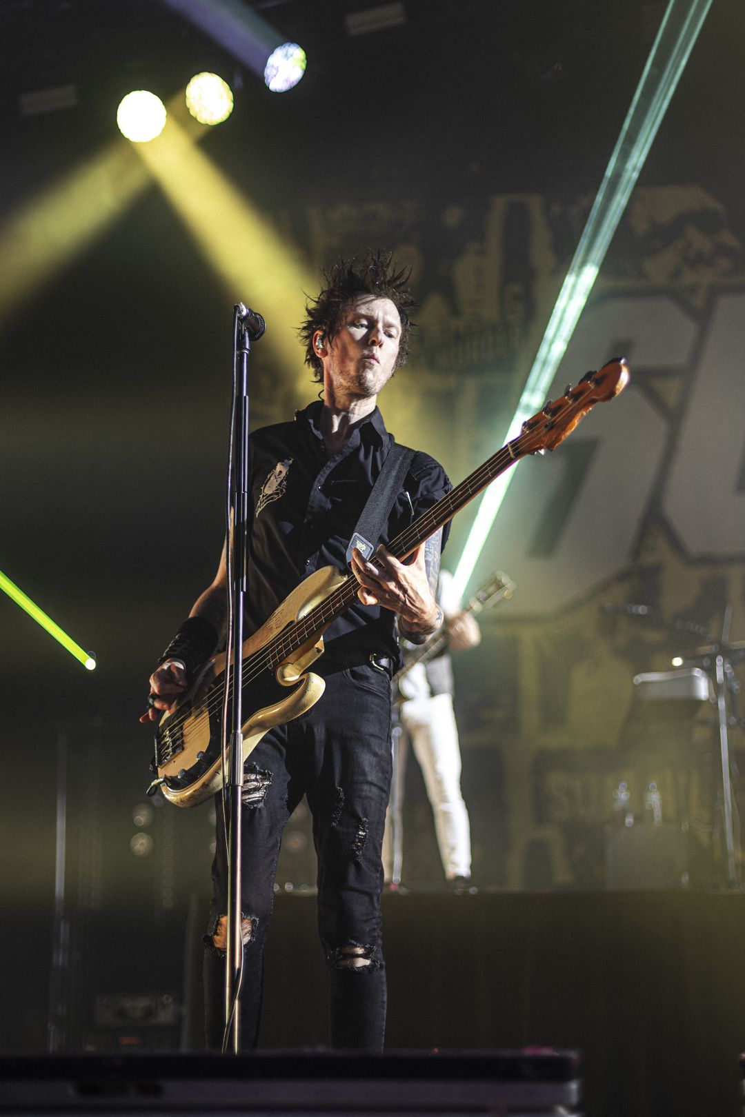 Sum 41 live in London, England