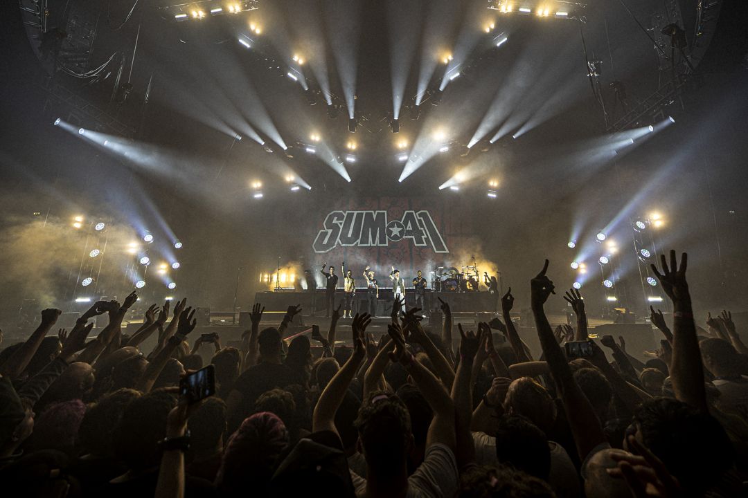 Sum 41 live in London, England