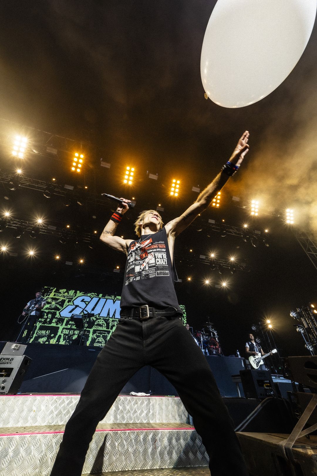 Sum 41 live in Ysselsteyn, The Netherlands