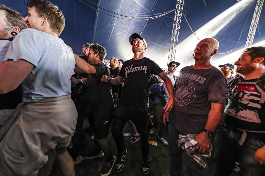 The Ataris live in Hatfield, England