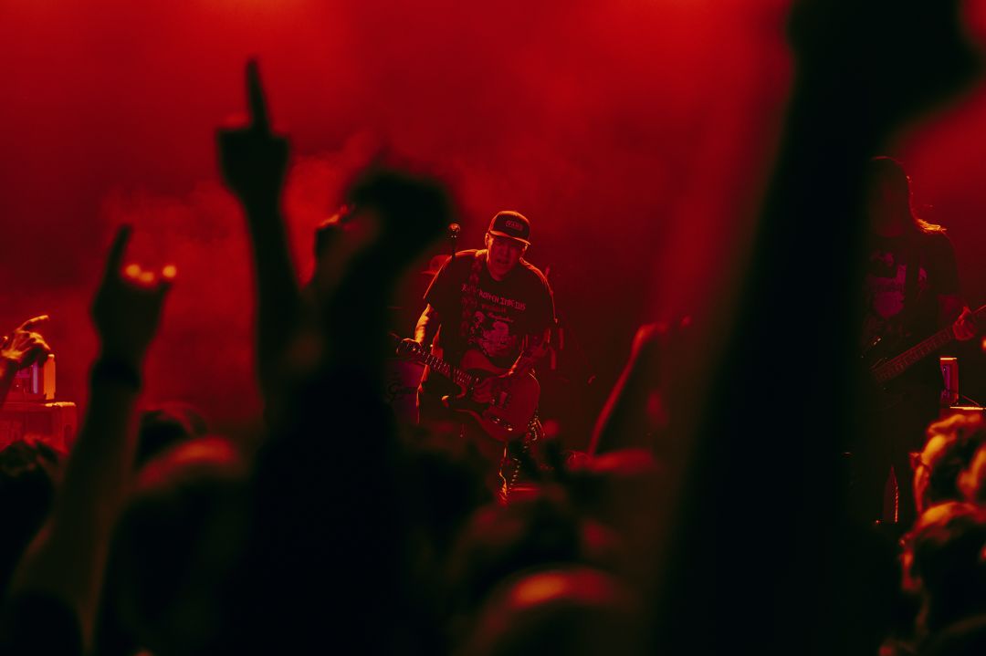 The Ataris live in London, England