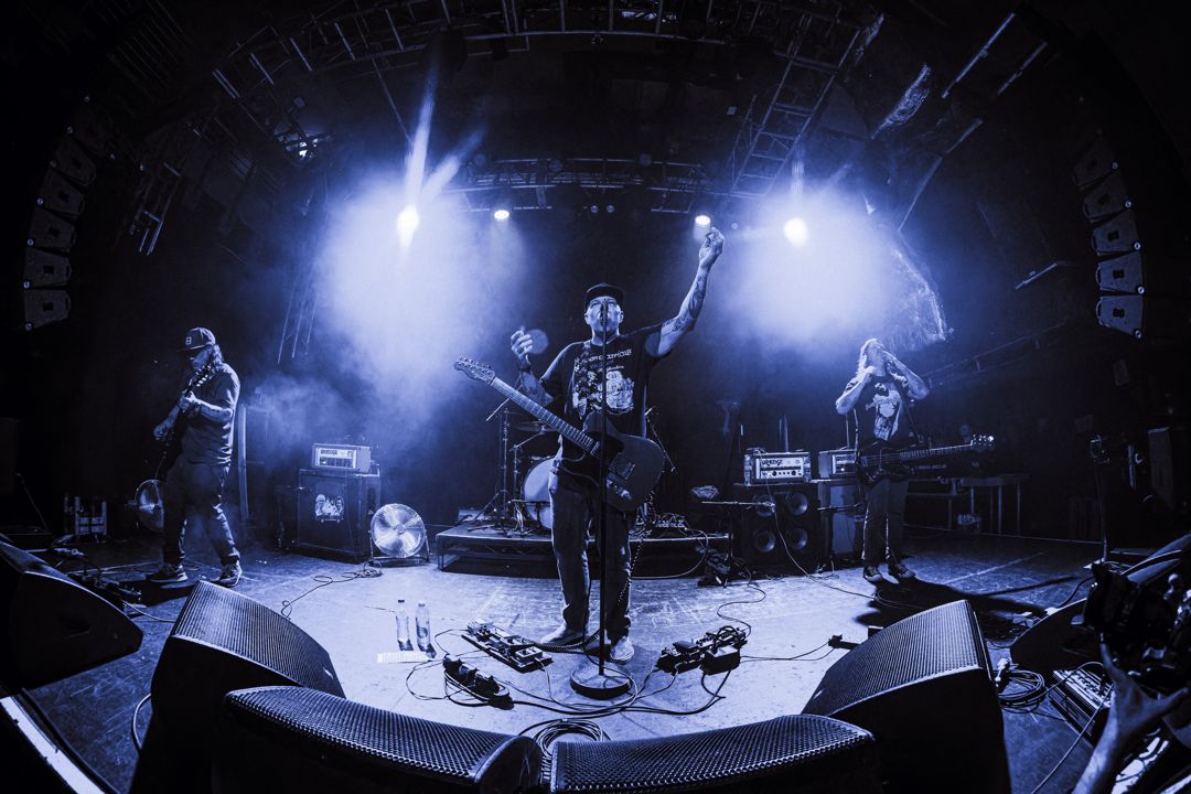 The Ataris live in London, England