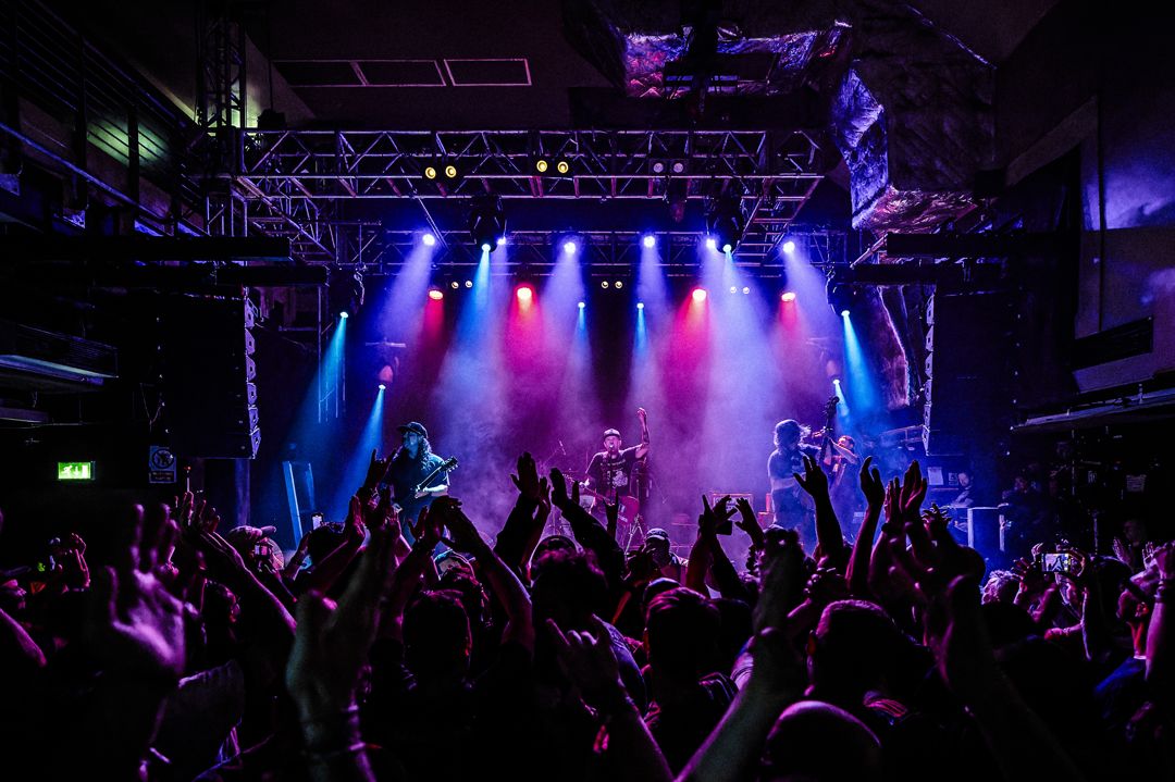 The Ataris live in London, England