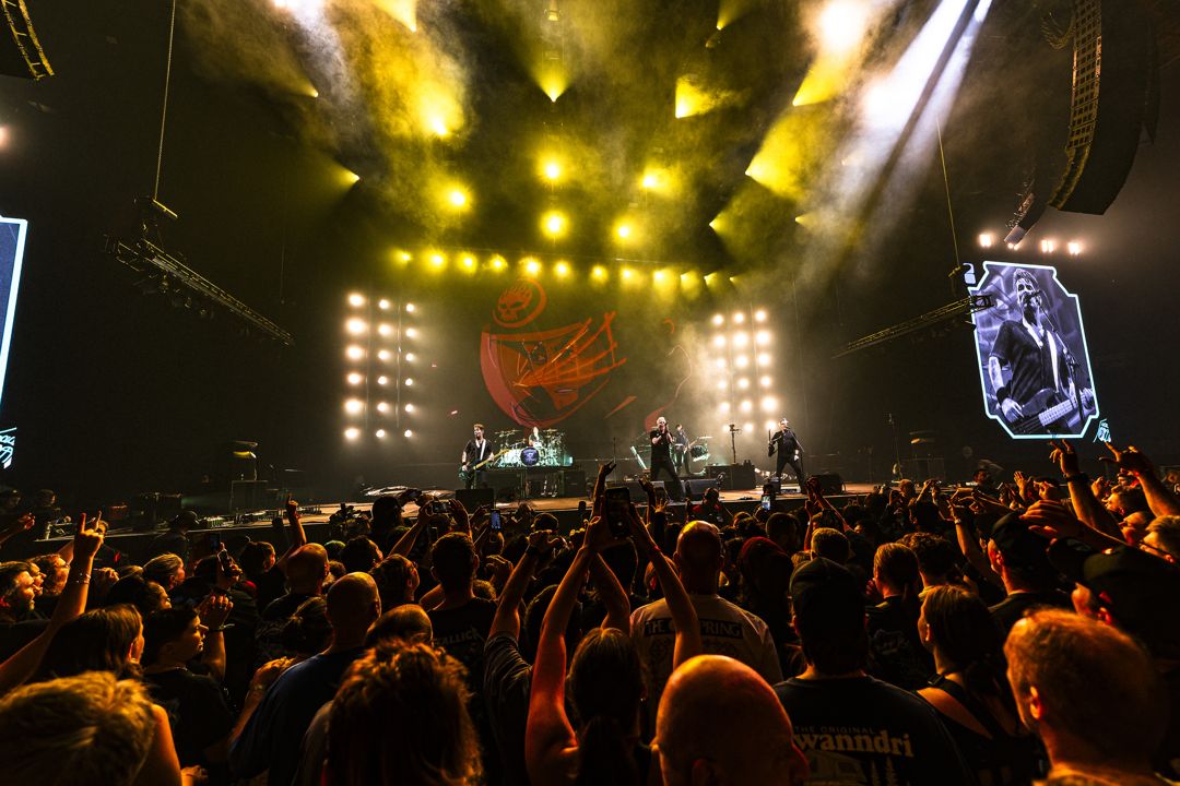 The Offspring live in Brisbane, Australia