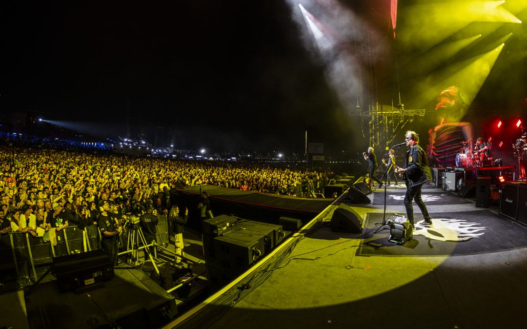 The Offspring live in Dubai, United Arab Emirates