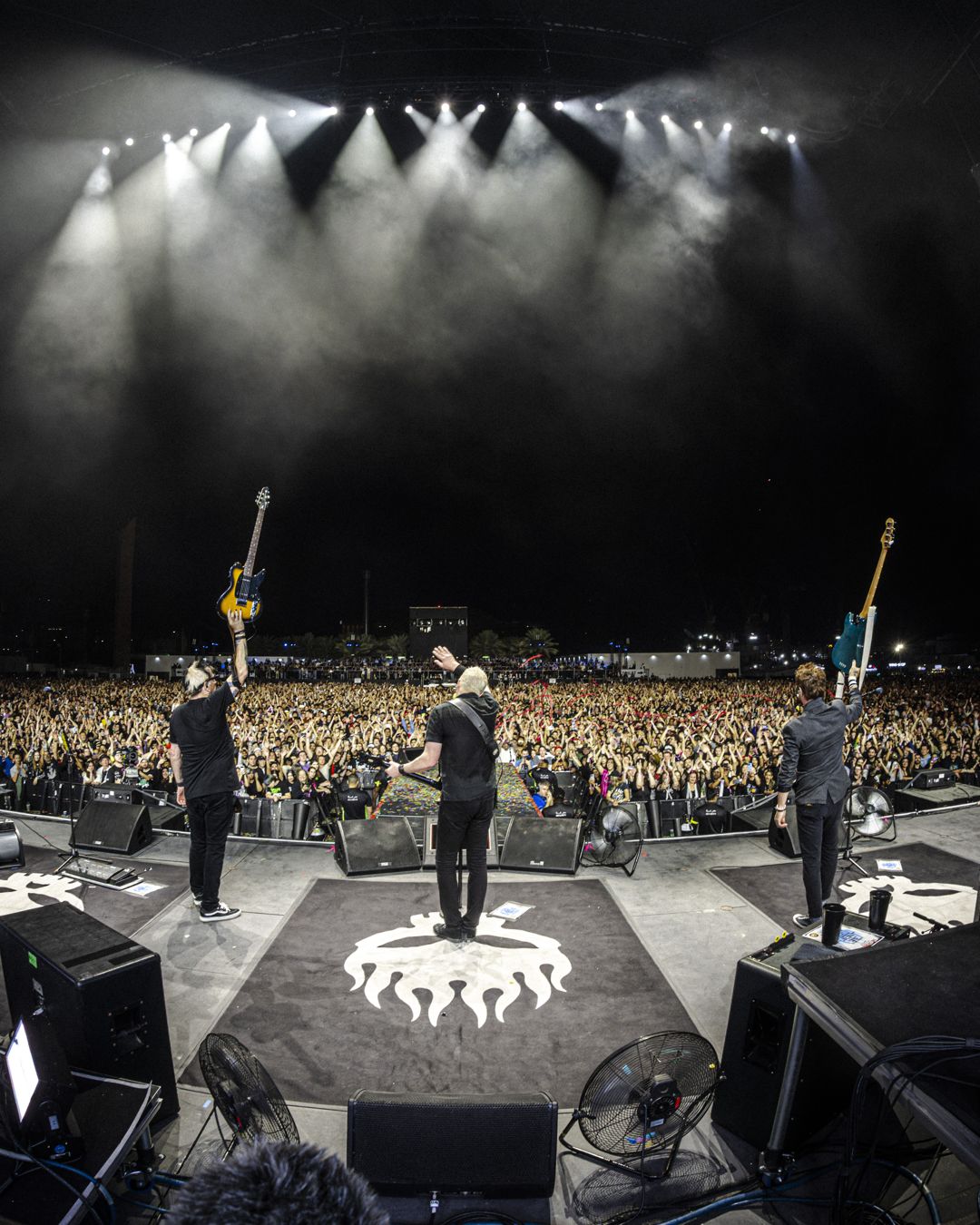 The Offspring live in Dubai, United Arab Emirates