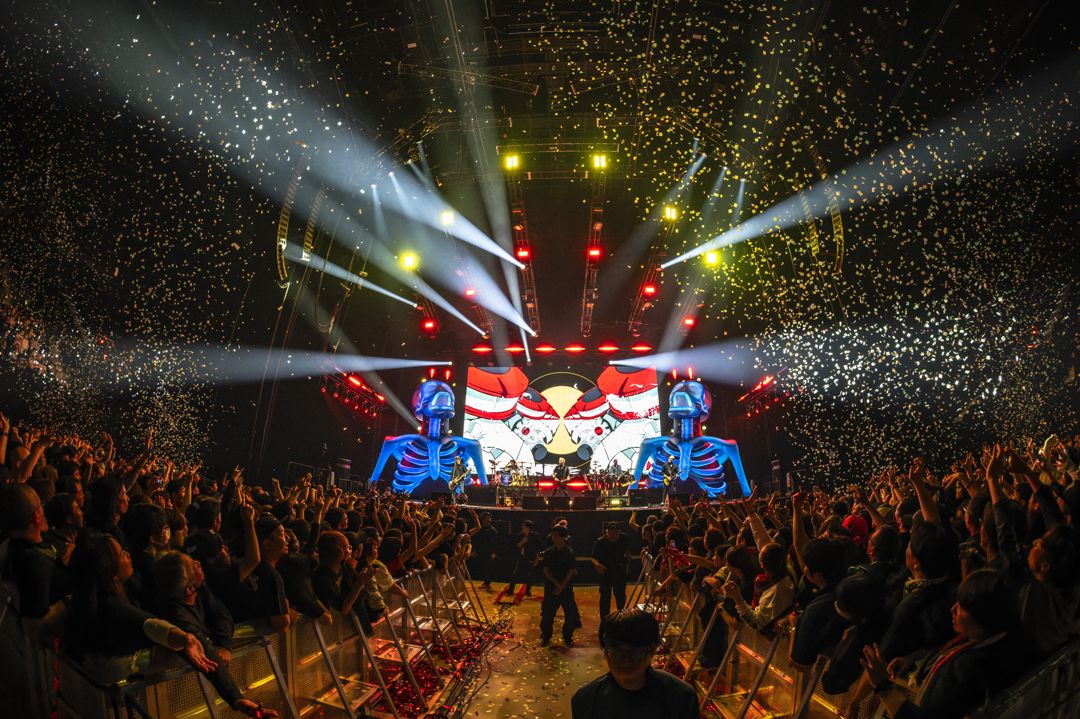 The Offspring live in Kobe, Japan