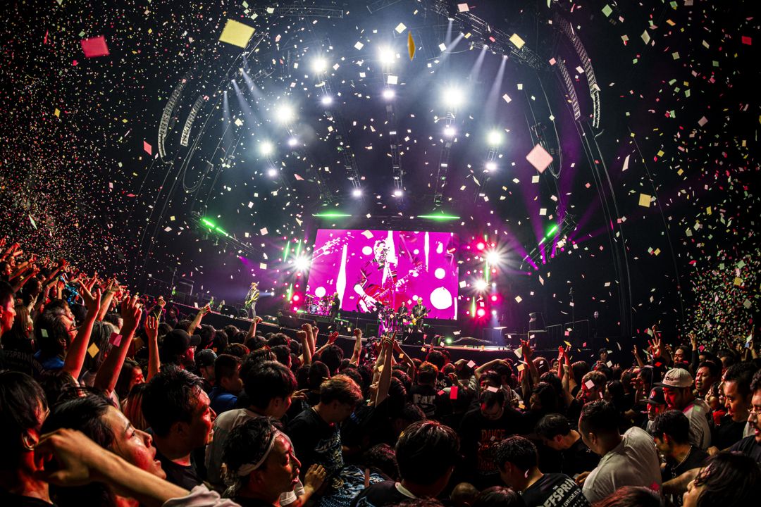 The Offspring live in Kobe, Japan