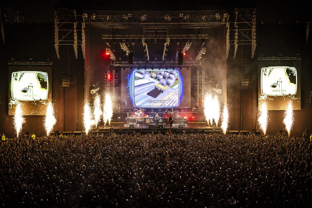 The Offspring live at Costa 21 in Lima on extended