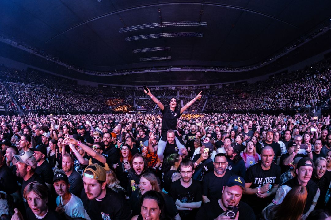 The Offspring live in Melbourne, Australia