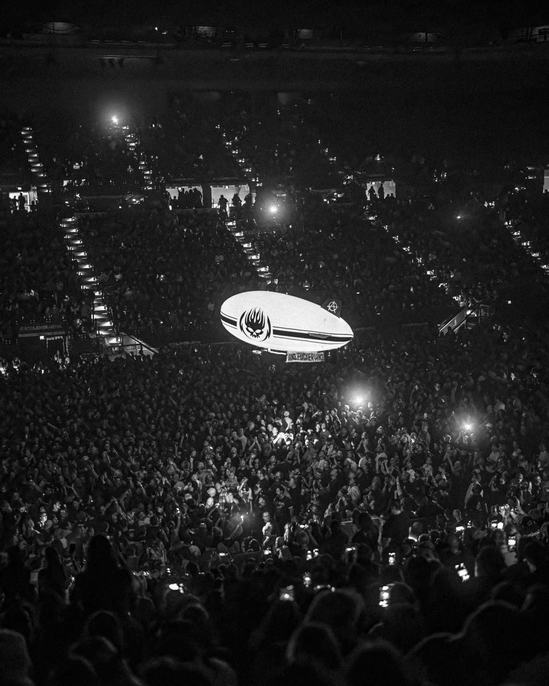 The Offspring live in Melbourne, Australia