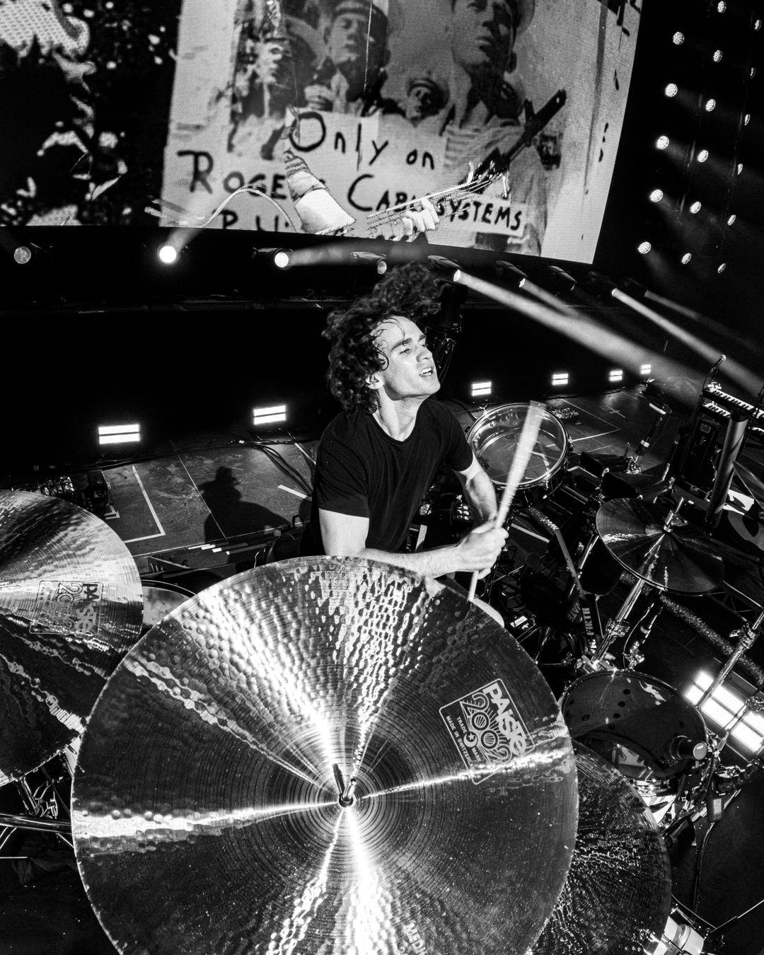 The Offspring live in Melbourne, Australia