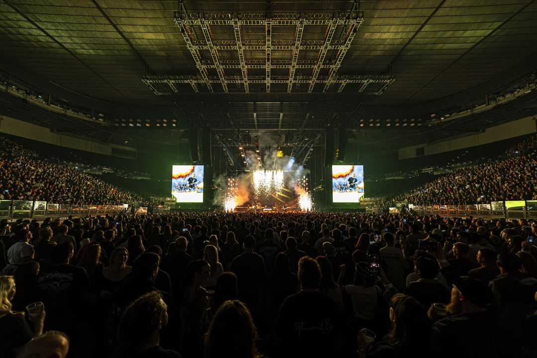 The Offspring live in Melbourne, Australia