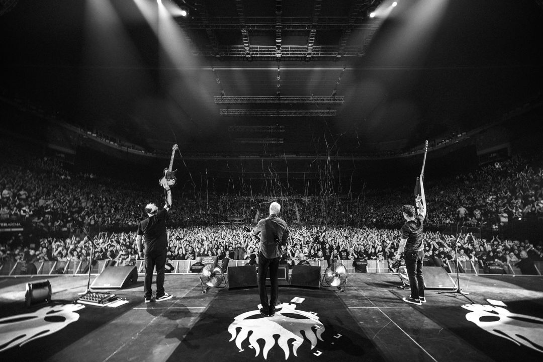The Offspring live in Melbourne, Australia