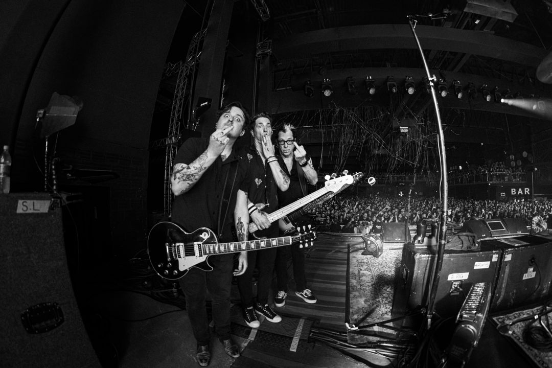 The Offspring live in Porto Alegre, Brazil