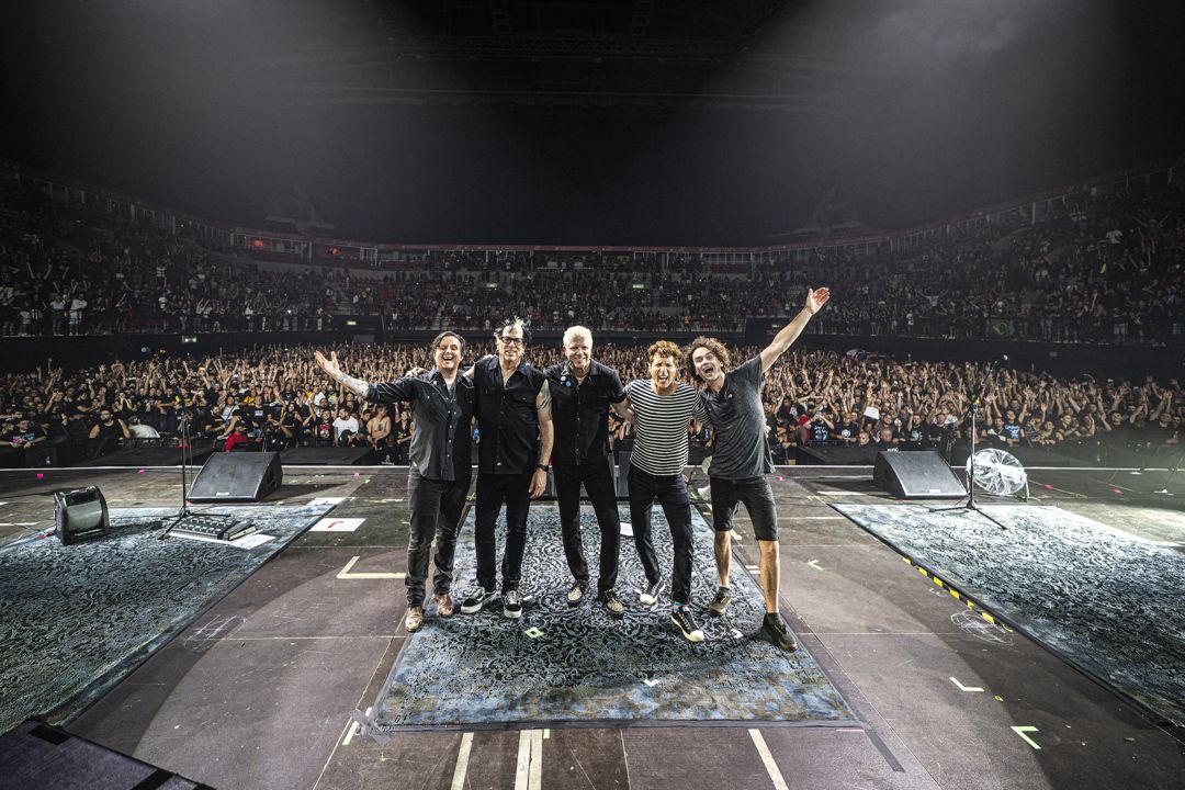 The Offspring live in Rio de Janeiro, Brazil