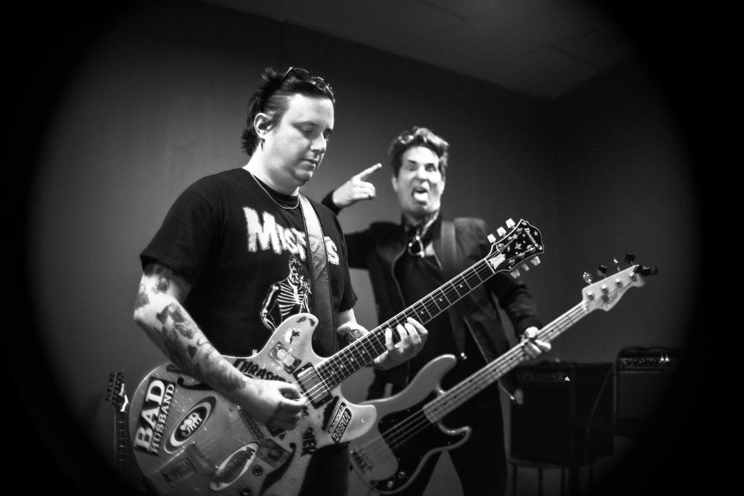 The Offspring live in Santiago, Chile